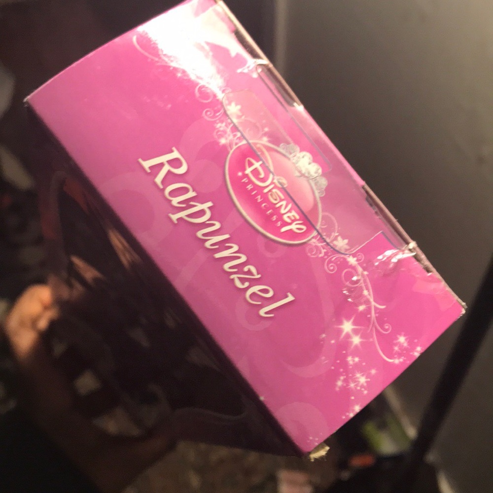 Rapunzel doll - Picture 5 of 5